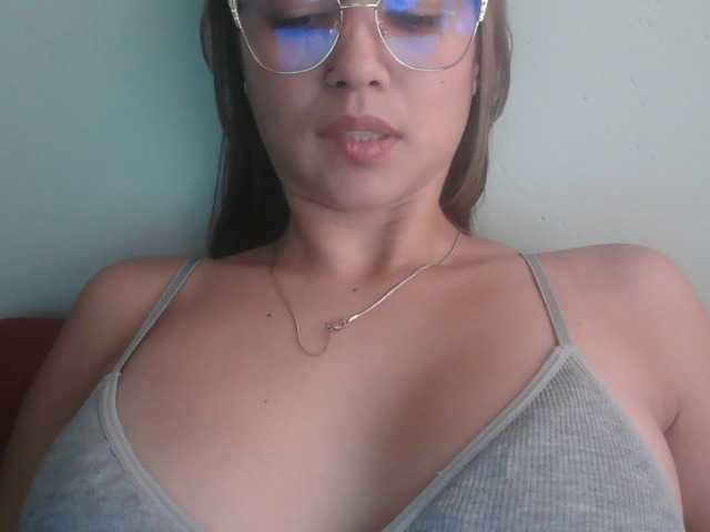 trianabell live cam on BongaCams