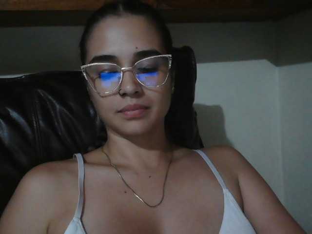 trianabell live webcam show