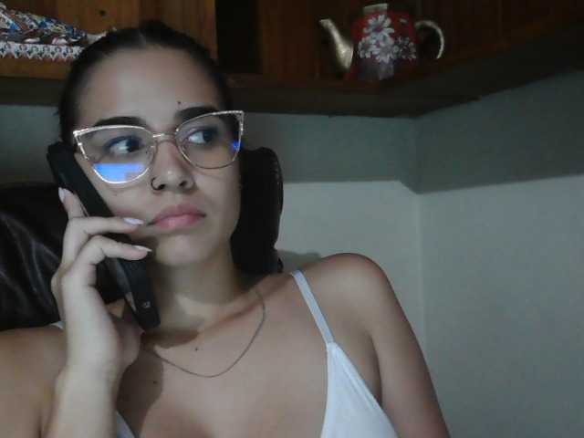 trianabell live webcam show