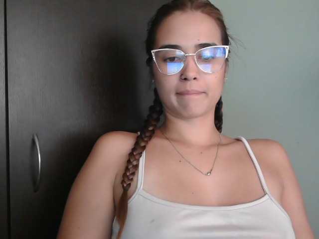 trianabell live cam on BongaCams