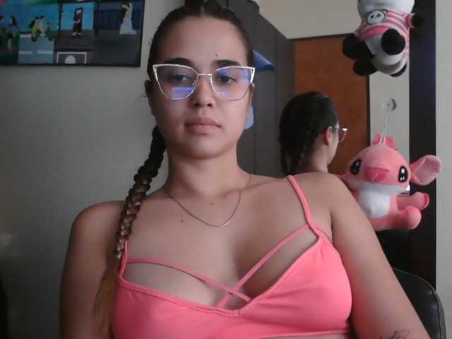 trianabell live cam on BongaCams