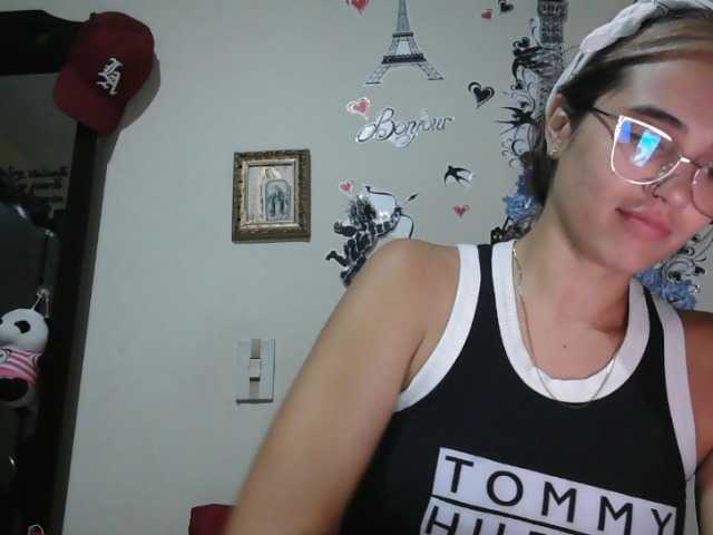 trianabell live cam on BongaCams