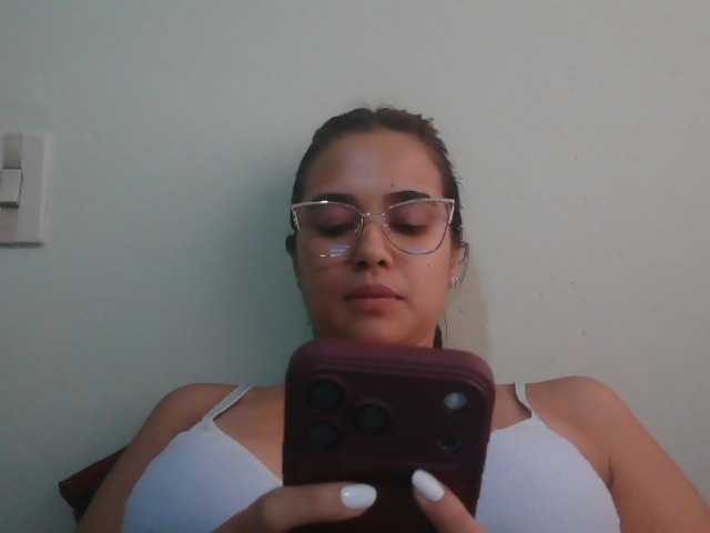 trianabell live cam on BongaCams