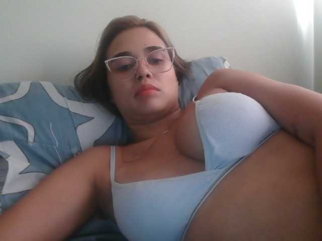 trianabell live cam on BongaCams
