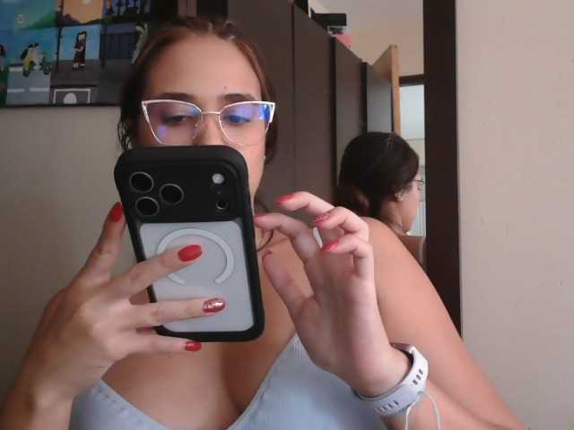 trianabell live cam on BongaCams