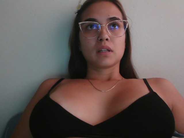 trianabell live cam on BongaCams