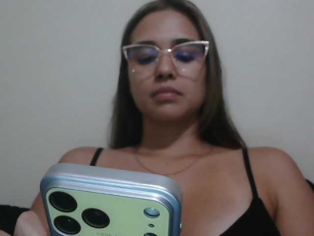 trianabell live cam on BongaCams