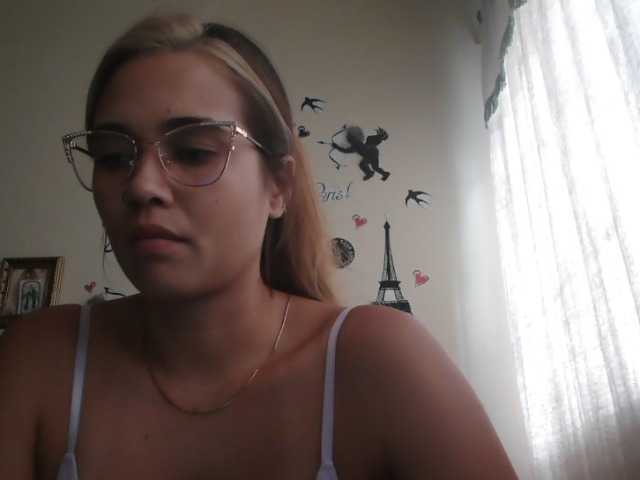 trianabell live cam on BongaCams