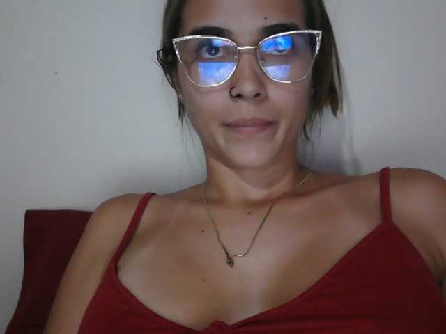 trianabell live cam on BongaCams
