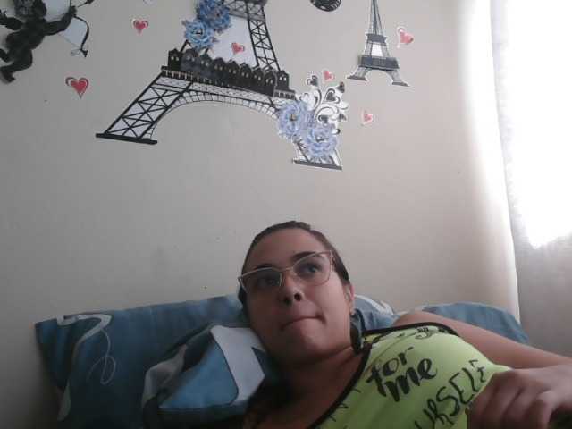 trianabell live cam on BongaCams