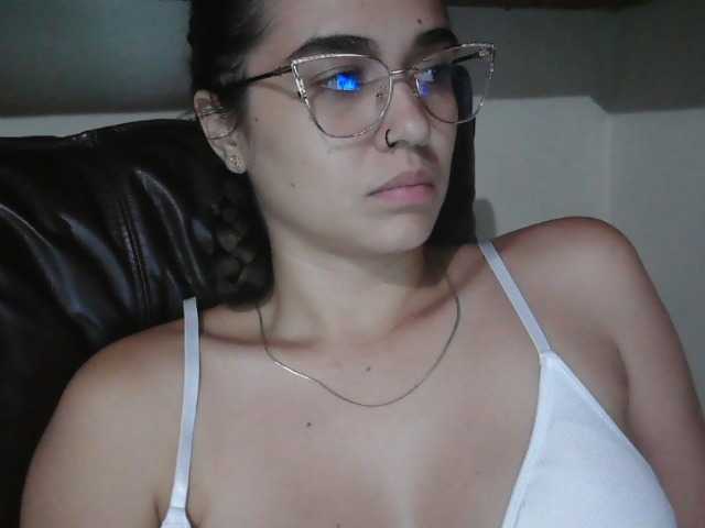 trianabell live webcam show