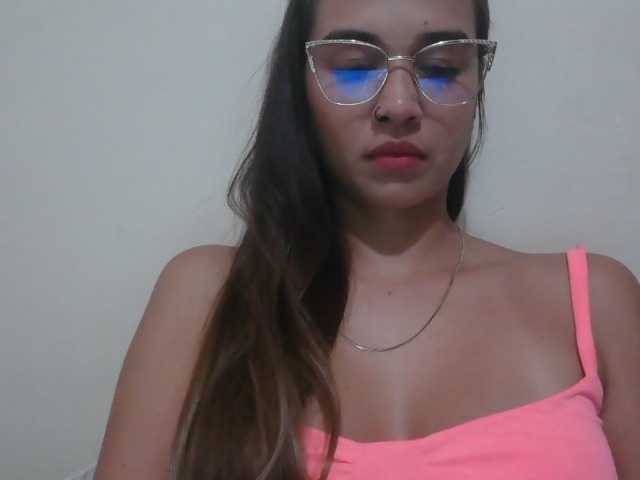 trianabell live cam on BongaCams