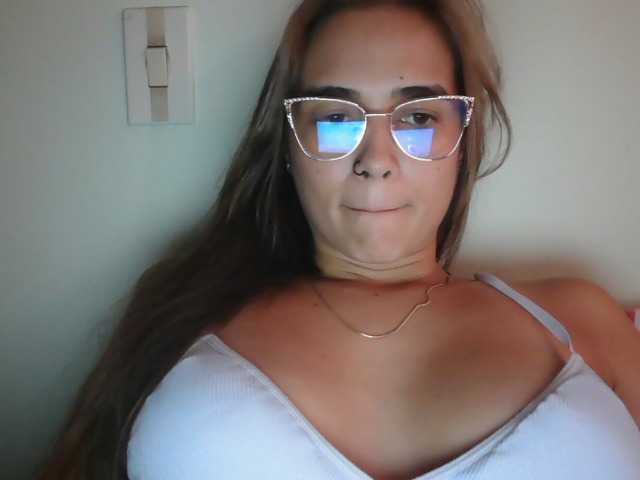 trianabell live cam on BongaCams