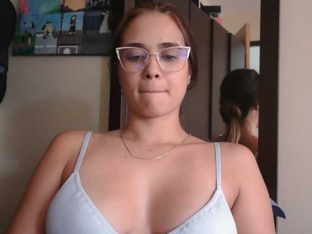 trianabell live cam on BongaCams