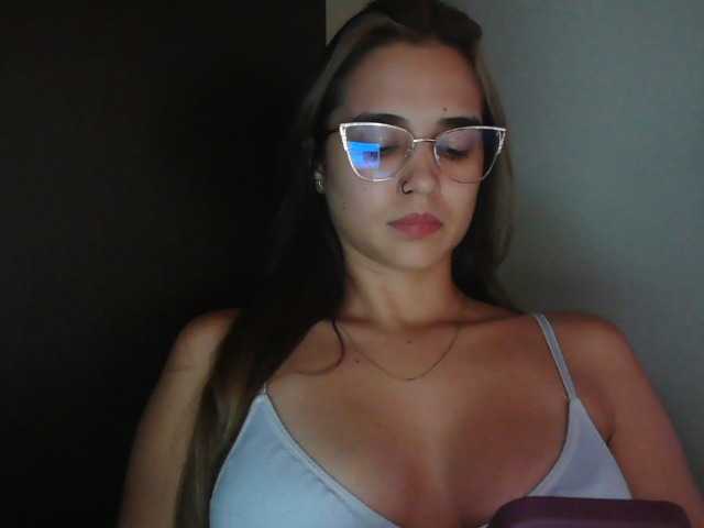 trianabell live cam on BongaCams