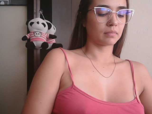 trianabell live cam on BongaCams
