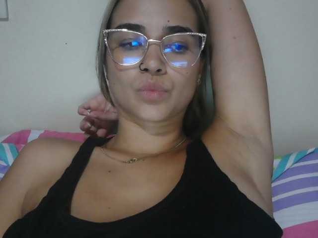 trianabell live cam on BongaCams