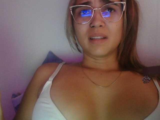 trianabell live cam on BongaCams
