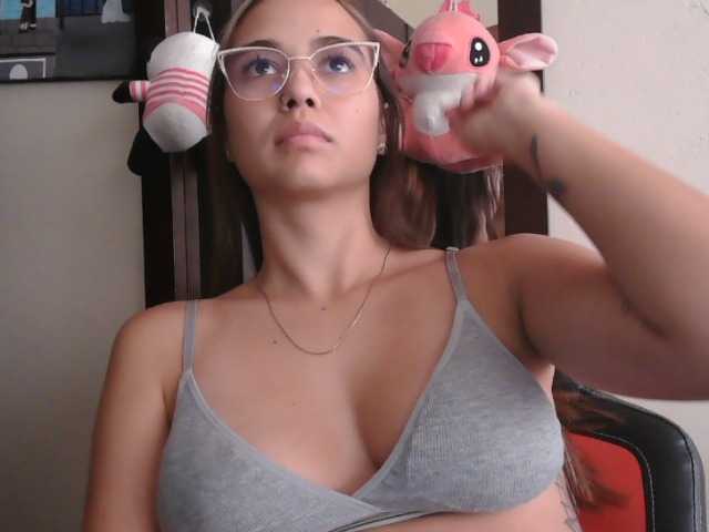 trianabell live cam on BongaCams