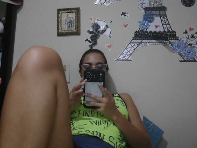 trianabell live webcam show