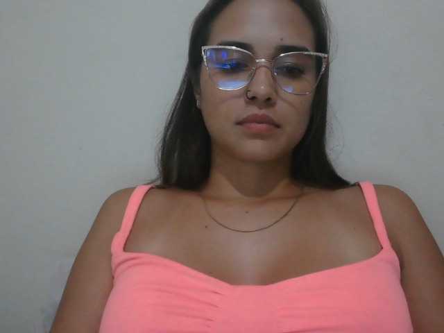 trianabell live cam on BongaCams