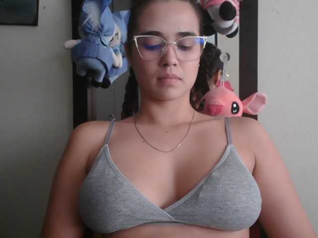 trianabell live webcam show