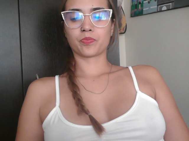trianabell live cam on BongaCams