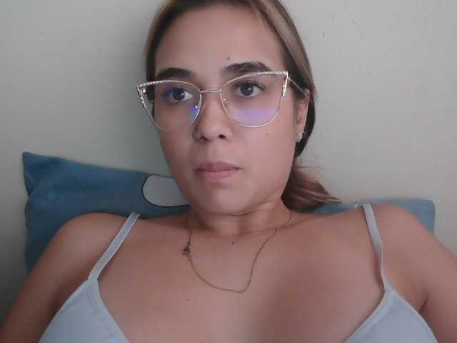 trianabell live cam on BongaCams