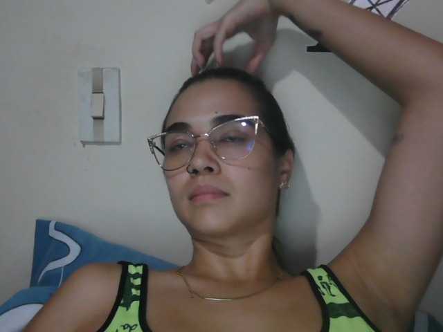 trianabell live webcam show