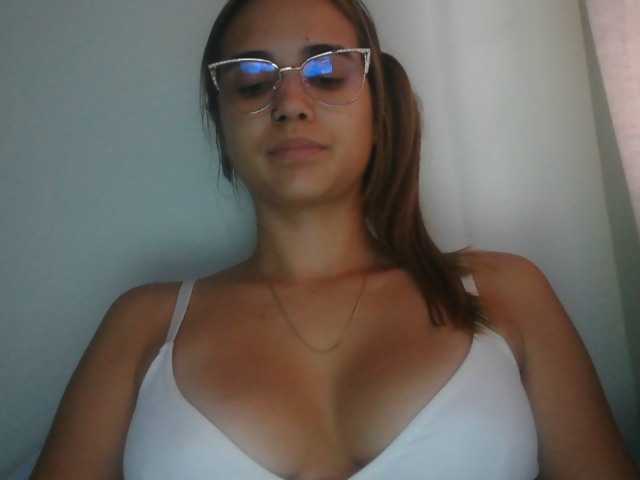 trianabell live cam on BongaCams