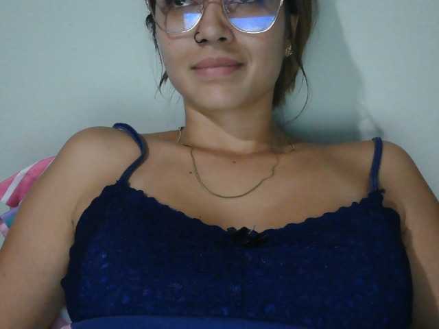 trianabell live cam on BongaCams