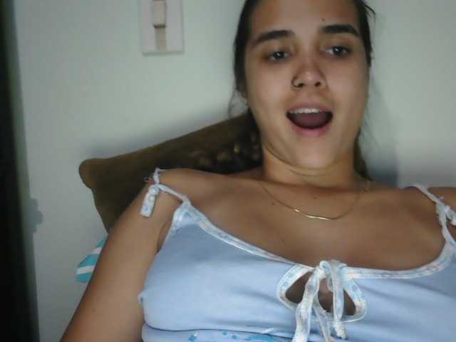 trianabell live cam on BongaCams