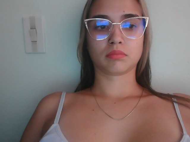 trianabell live cam on BongaCams