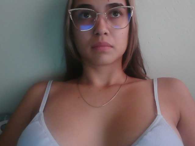 trianabell live cam on BongaCams