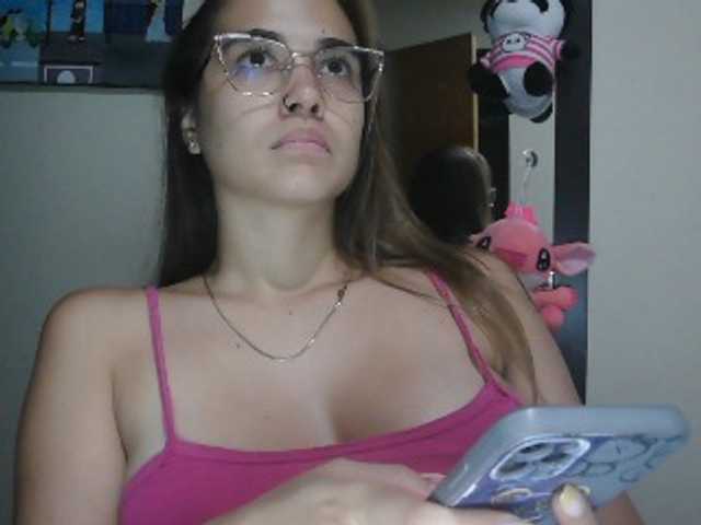 trianabell live cam on BongaCams
