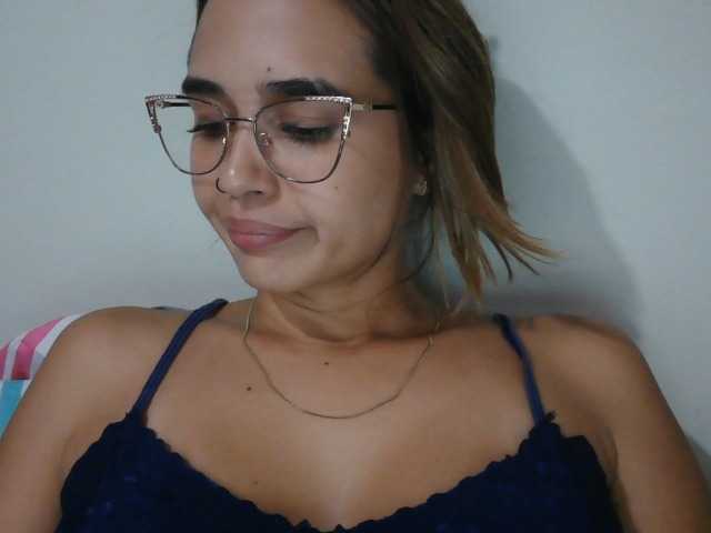 trianabell live cam on BongaCams