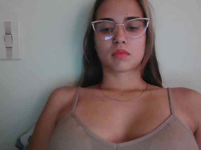Trianabell - Girl 
