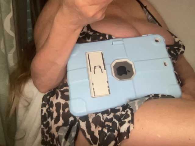 TexasMommy live cam on BongaCams