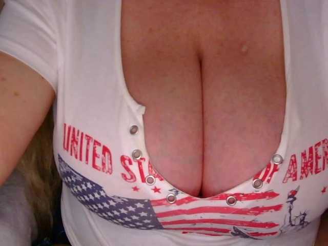 TexasMommy live cam on BongaCams
