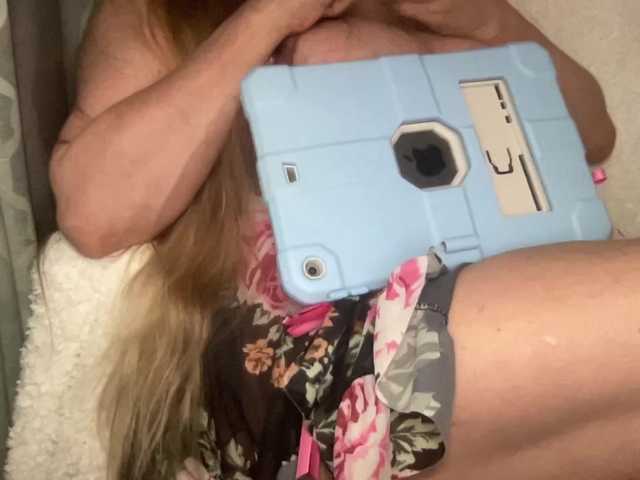 TexasMommy live webcam show