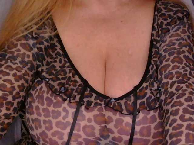 TexasMommy live cam preview