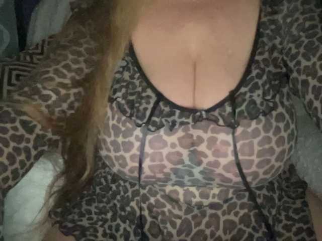 TexasMommy, en directo ahora en BongaCams