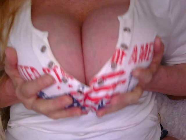TexasMommy live cam on BongaCams