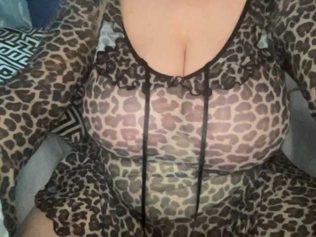 TexasMommy live cam preview