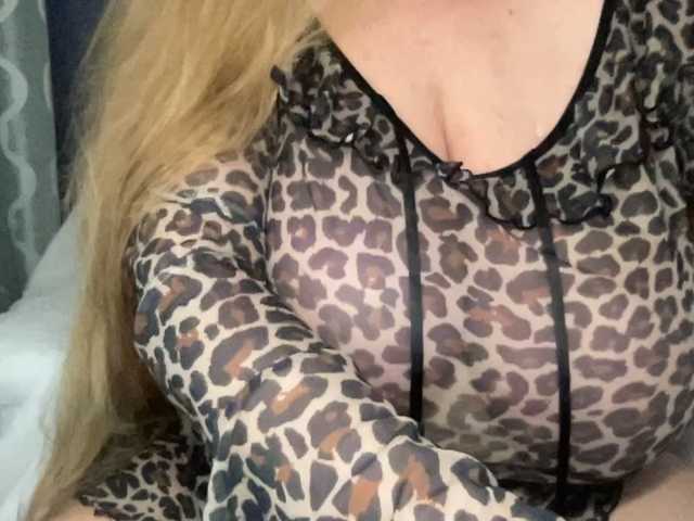 TexasMommy, en vivo ahora en BongaCams