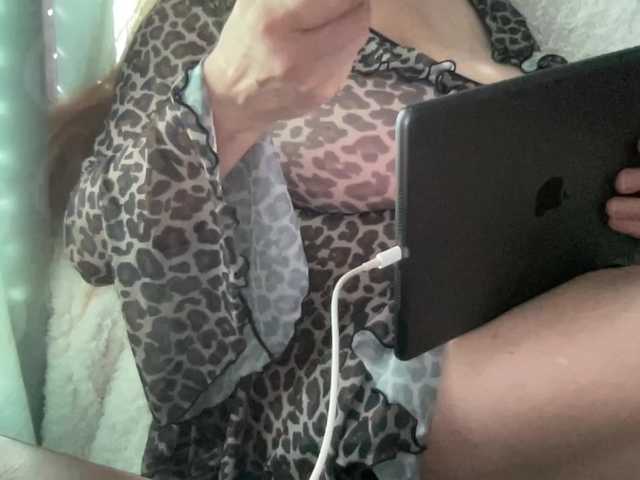 TexasMommy live cam preview