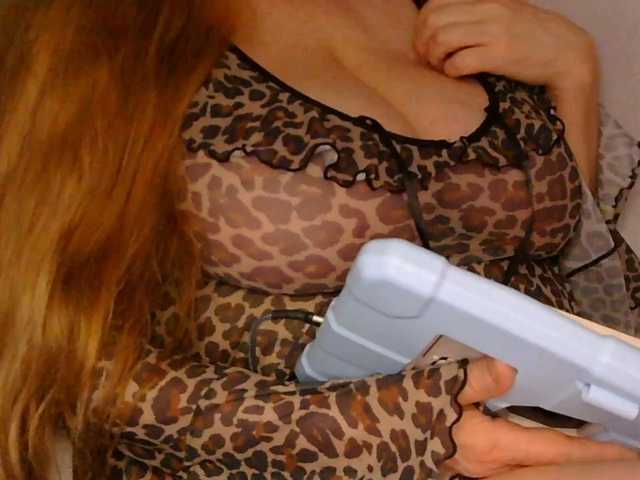 TexasMommy, en directo ahora en BongaCams