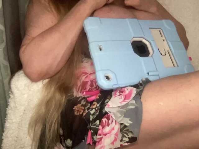 TexasMommy live webcam show