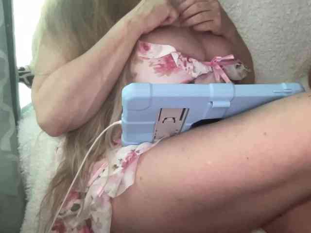 TexasMommy webcam