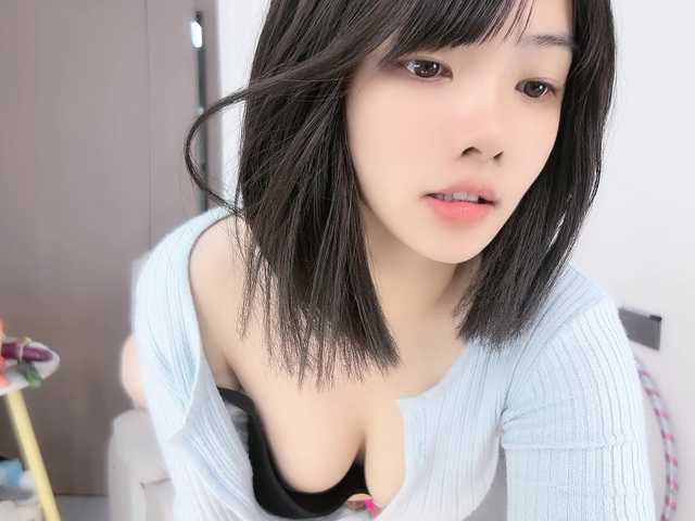 Miqibaob live cam on BongaCams